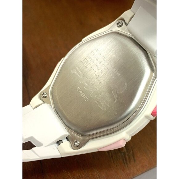 Casio Women's Watch STR300 Runner Lap Counter White Pink Resin Digital 2575 35mm - Picture 6 of 14